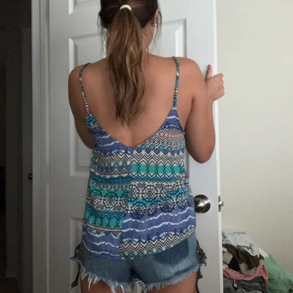 Top - Picture 2 of 4